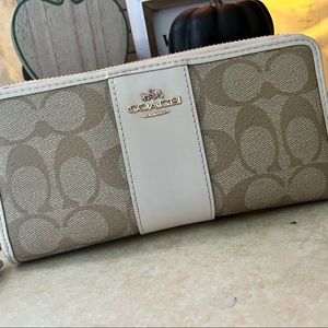 COACH Khaki Chalk Accordion Zip Around Wallet